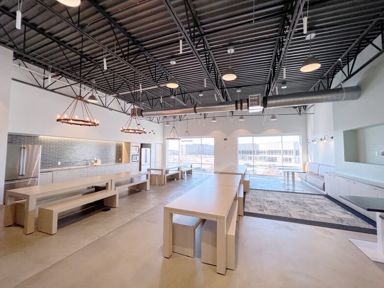 600 North & I-15, Lindon, UT for lease - Interior Photo - Image 2 of 4