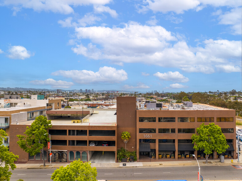 1661-1669 Lincoln Blvd, Santa Monica, CA for lease - Building Photo - Image 1 of 12