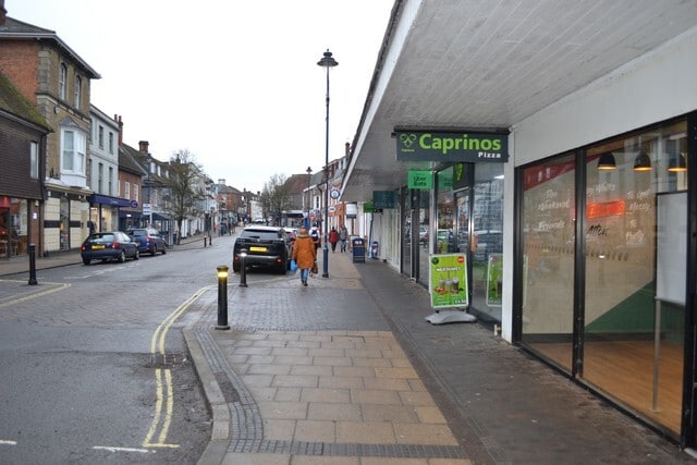 34A High St, Alton for lease - Building Photo - Image 3 of 10