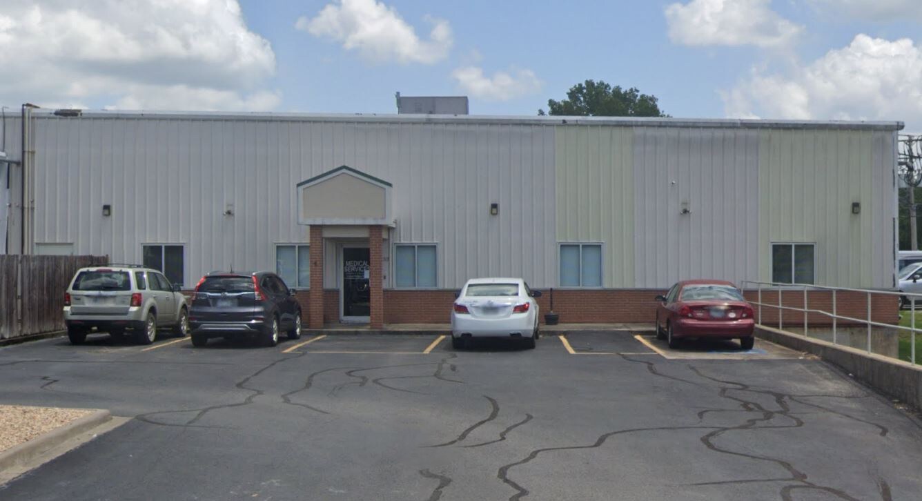 25412571 E Huntsville Rd, Fayetteville, AR 72701