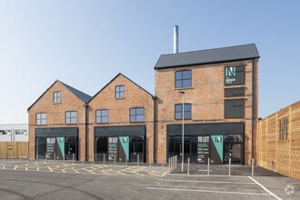 South St, Retford for lease Building Photo- Image 2 of 5