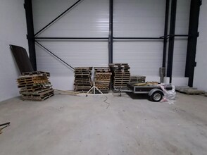 Rue Du Parc Des Vergers, Tigery for lease Interior Photo- Image 2 of 3