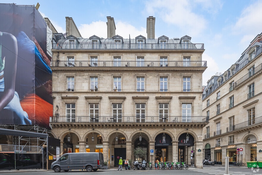 10 Rue De Castiglione, Paris for lease - Building Photo - Image 2 of 17