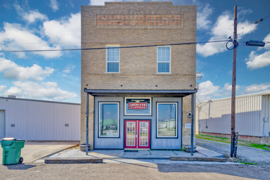 118 2nd St, Normangee, TX for sale - Primary Photo - Image 1 of 19