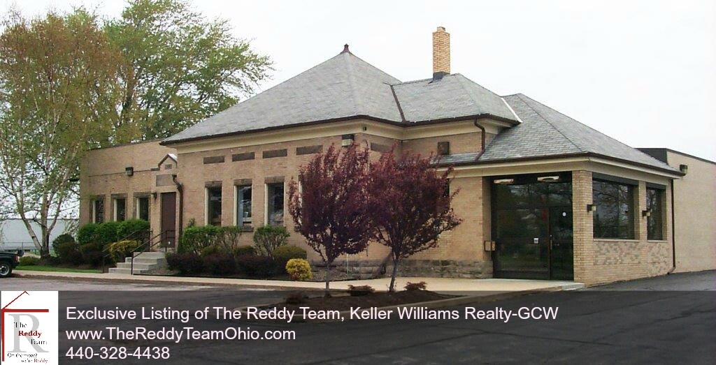 8231 Murray Ridge Rd, Elyria, OH 44035