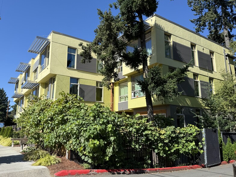 16111 E Burnside St, Portland, OR for sale - Building Photo - Image 3 of 22