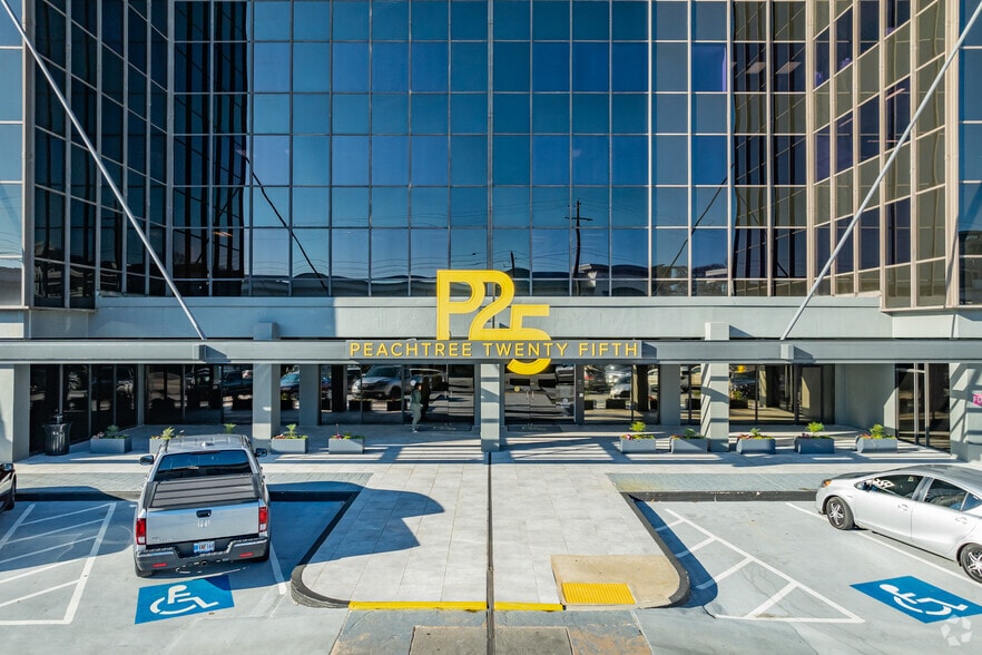 1718-1720 NW Peachtree St, Atlanta, GA for lease - Building Photo - Image 3 of 11