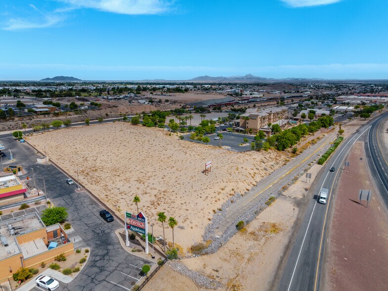 Redondo Center Dr, Yuma, AZ for sale - Building Photo - Image 2 of 3