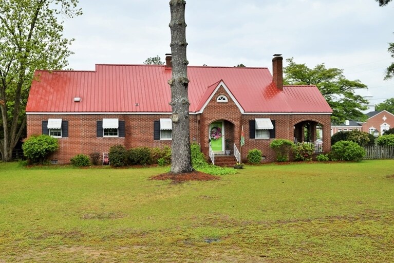 3525 Dunn Rd, Eastover, NC 28312