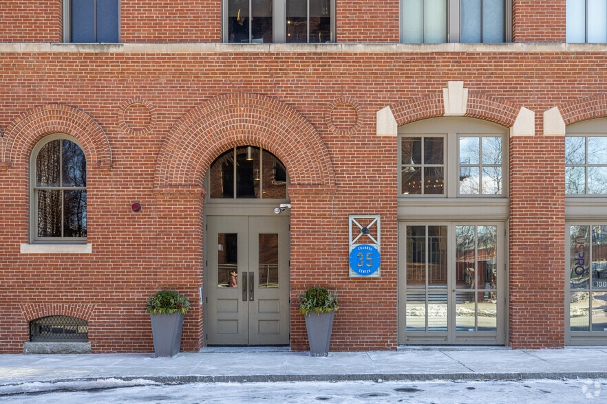 35 Channel Center St, Boston, MA for lease - Building Photo - Image 3 of 6