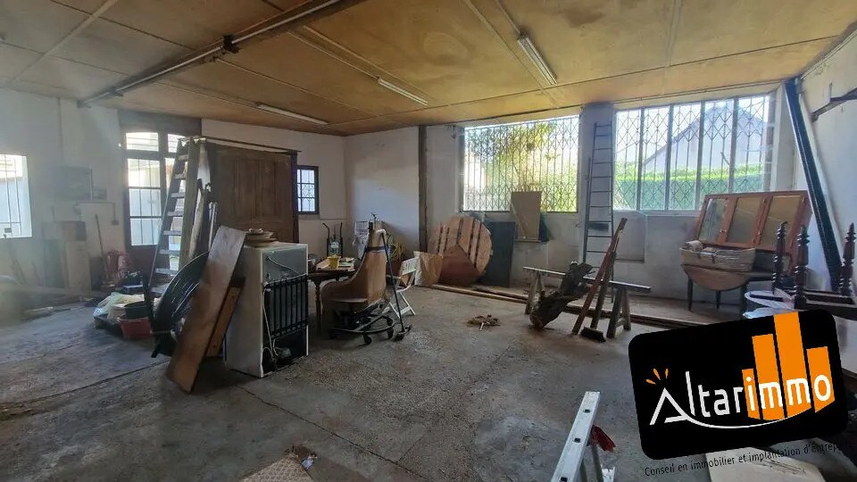 Flex in Le Coudray for lease - Interior Photo - Image 3 of 4