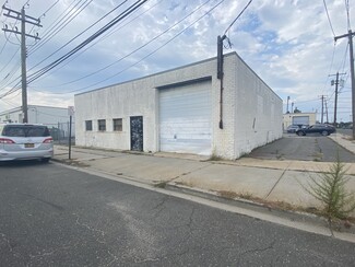 More details for 190 E 2nd St, Mineola, NY - Industrial for Sale