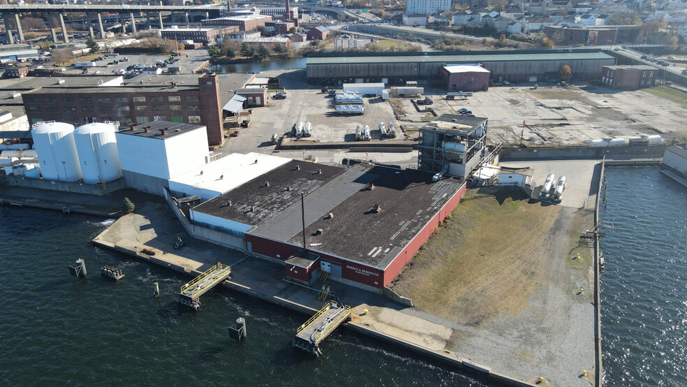 63 Water St, Fall River, MA for lease - Building Photo - Image 2 of 38