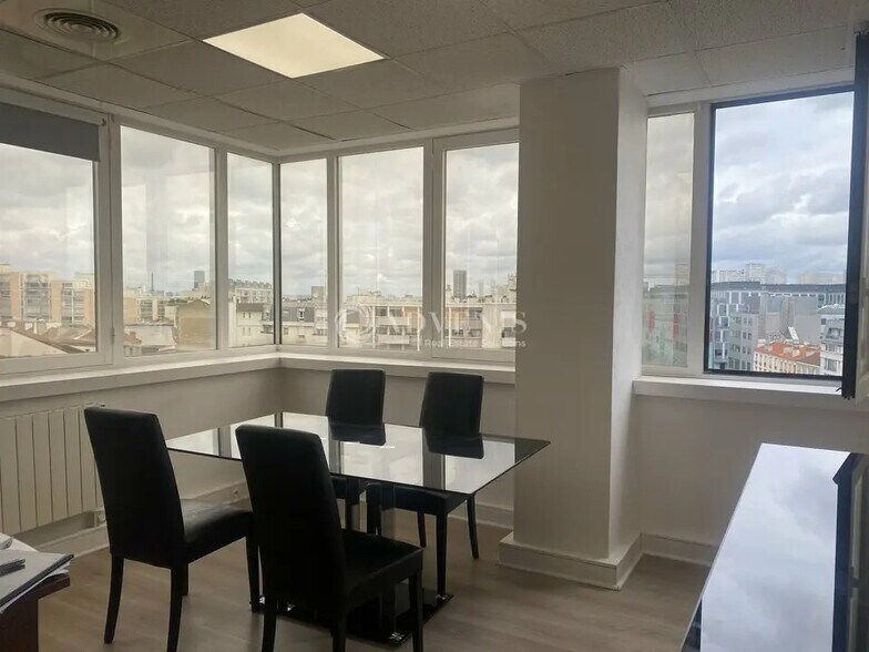 Office in Le Kremlin-Bicêtre for lease - Interior Photo - Image 2 of 8