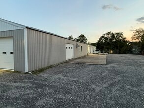 885 Wickham Ave, Mattituck, NY for lease Interior Photo- Image 1 of 7