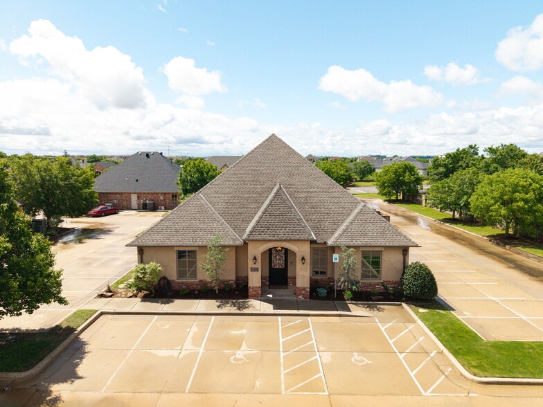 2917 NW 156th St, Edmond, OK for sale - Building Photo - Image 1 of 53
