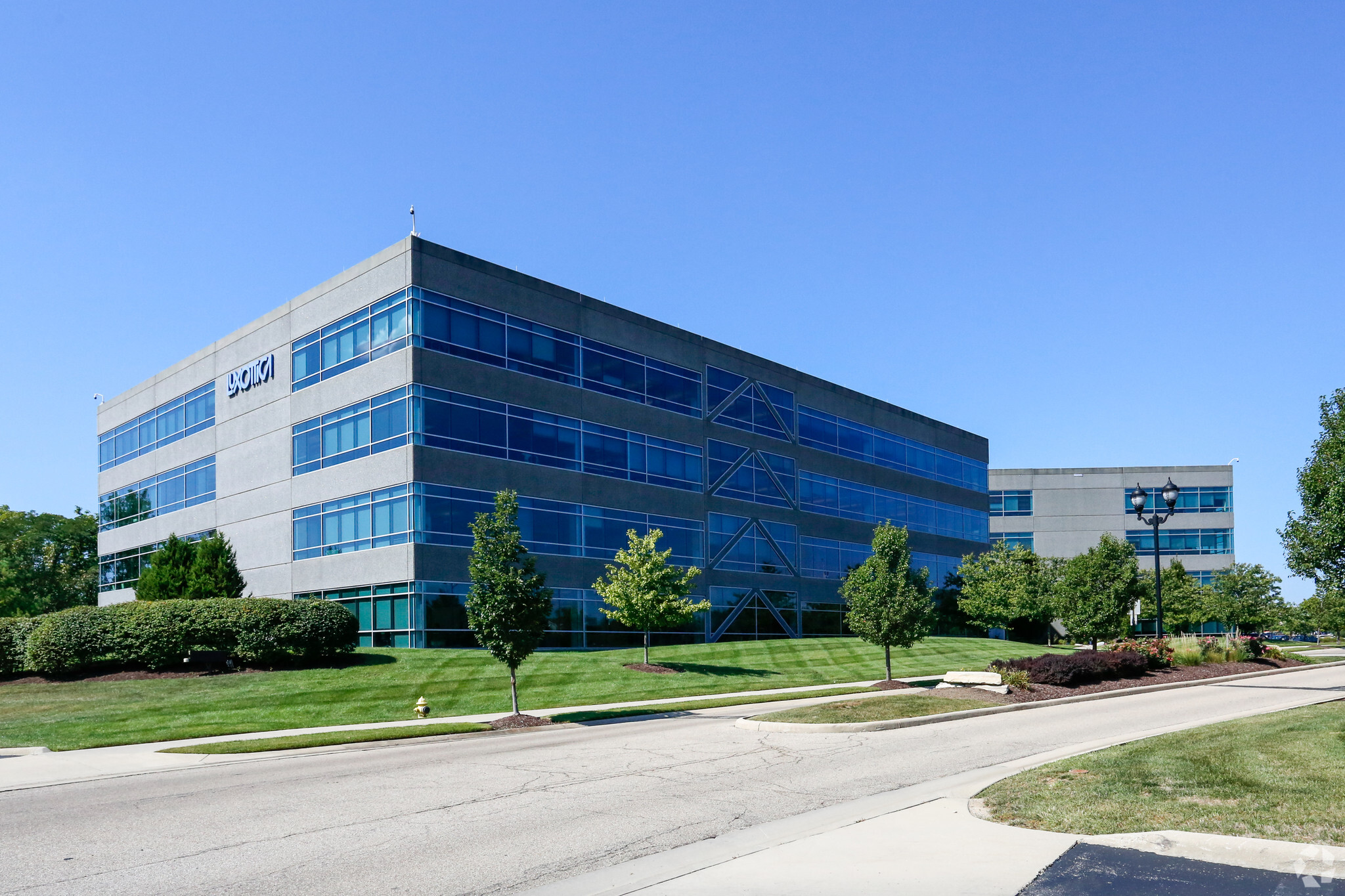 4000 Luxottica Pl, Mason, OH for lease Primary Photo- Image 1 of 5