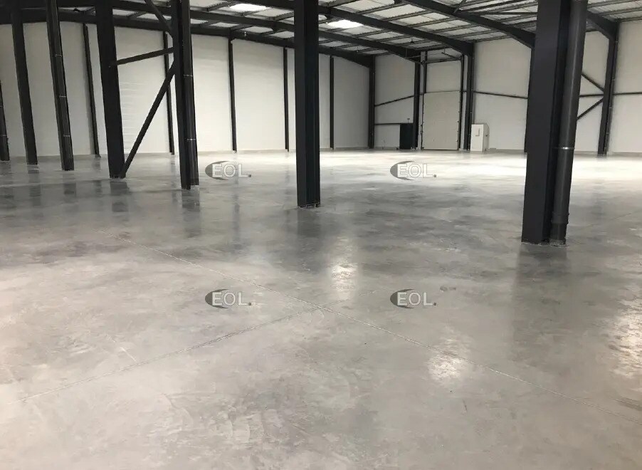 Flex in Signes for lease Interior Photo- Image 1 of 3