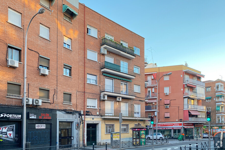 Paseo Muñoz Grandes, Madrid, Madrid for sale - Building Photo - Image 2 of 2