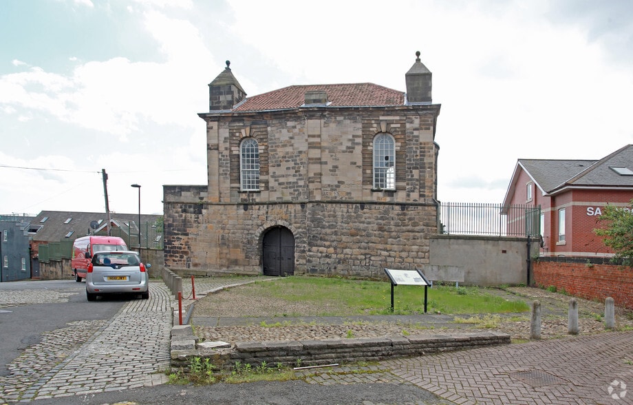 Tower St, Newcastle Upon Tyne for sale - Building Photo - Image 1 of 2