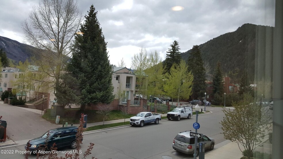 117 S Spring St, Aspen, CO for sale - Building Photo - Image 3 of 24