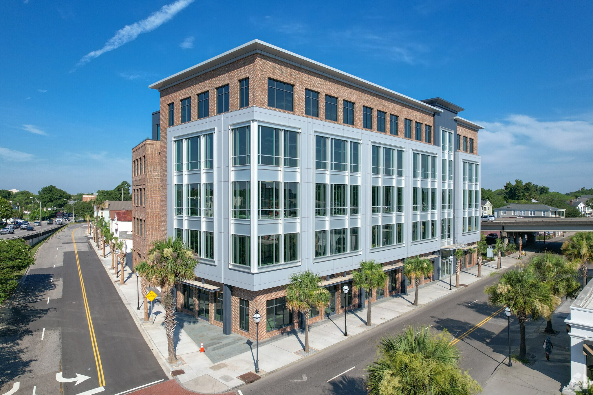 677 King St, Charleston, SC for lease Building Photo- Image 1 of 8
