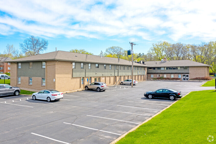 8700 W 36th St, Saint Louis Park, MN for sale - Primary Photo - Image 2 of 30