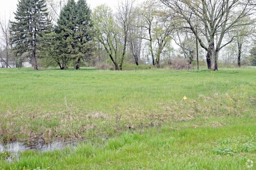 4760 Gratiot Ave, Kimball Township, MI for sale - Building Photo - Image 2 of 3