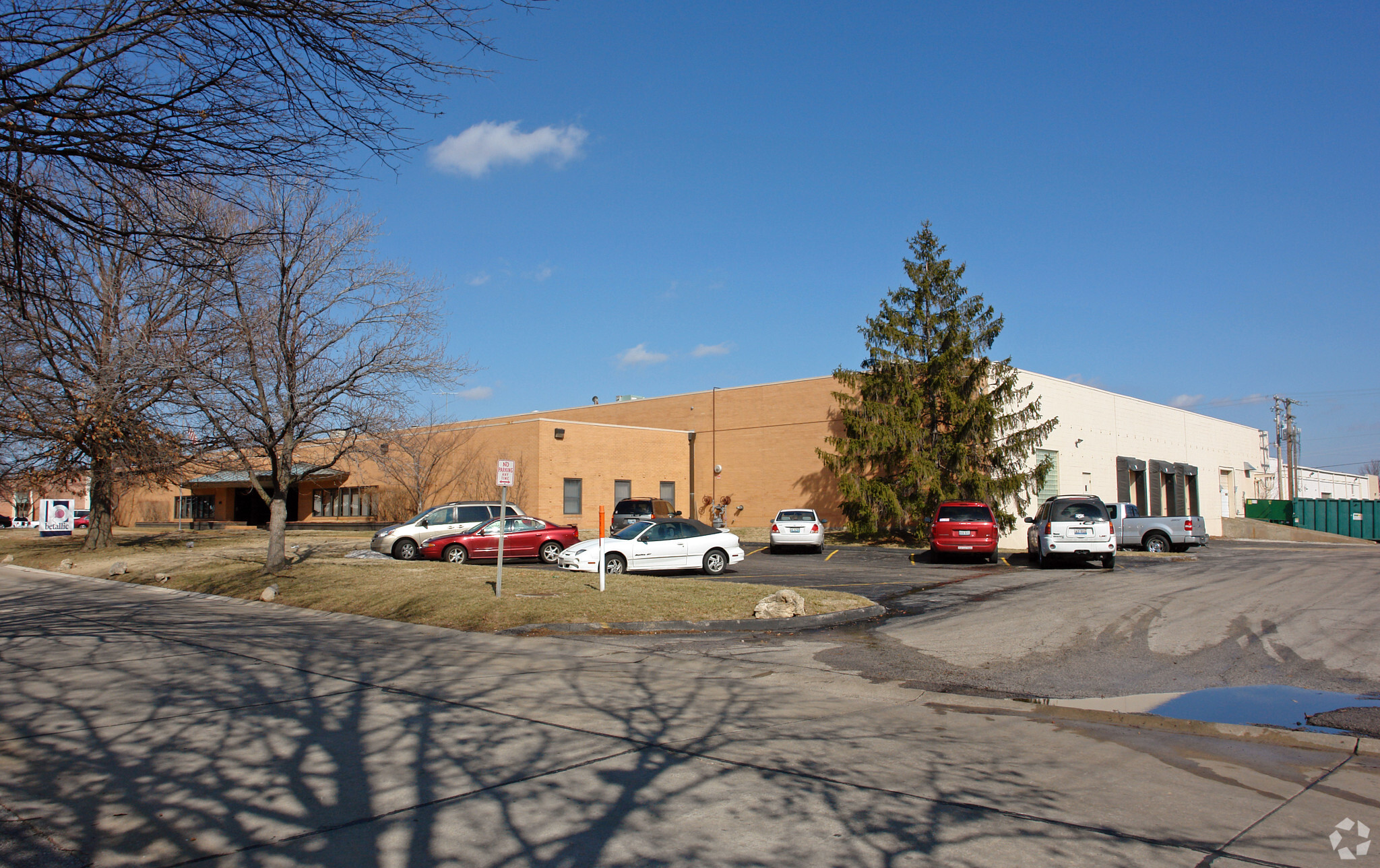 2344 Grissom Dr, Saint Louis, MO for lease Primary Photo- Image 1 of 5