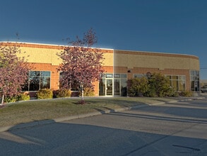 3528 114 Av SE, Calgary, AB for lease Interior Photo- Image 1 of 3