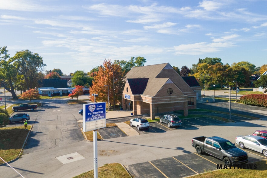 Mission Pet Health | NNN | 8.2% Cap portfolio of 3 properties for sale on LoopNet.com - Building Photo - Image 1 of 4