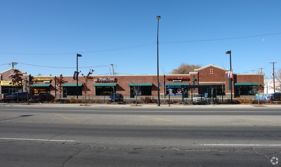 4300-4350 S Pulaski Rd, Chicago, IL for lease - Building Photo - Image 3 of 9