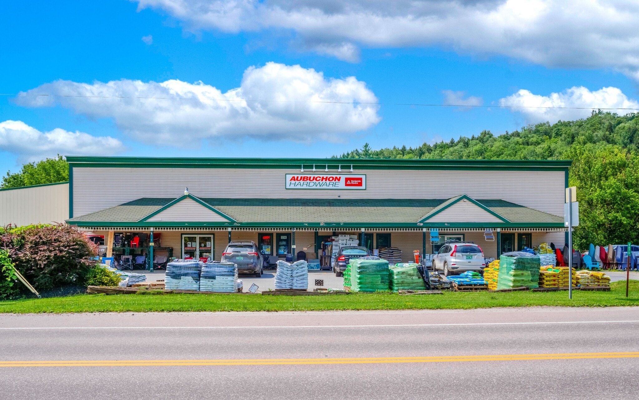 4879 Vt Route 15, Jeffersonville, VT for sale Primary Photo- Image 1 of 2
