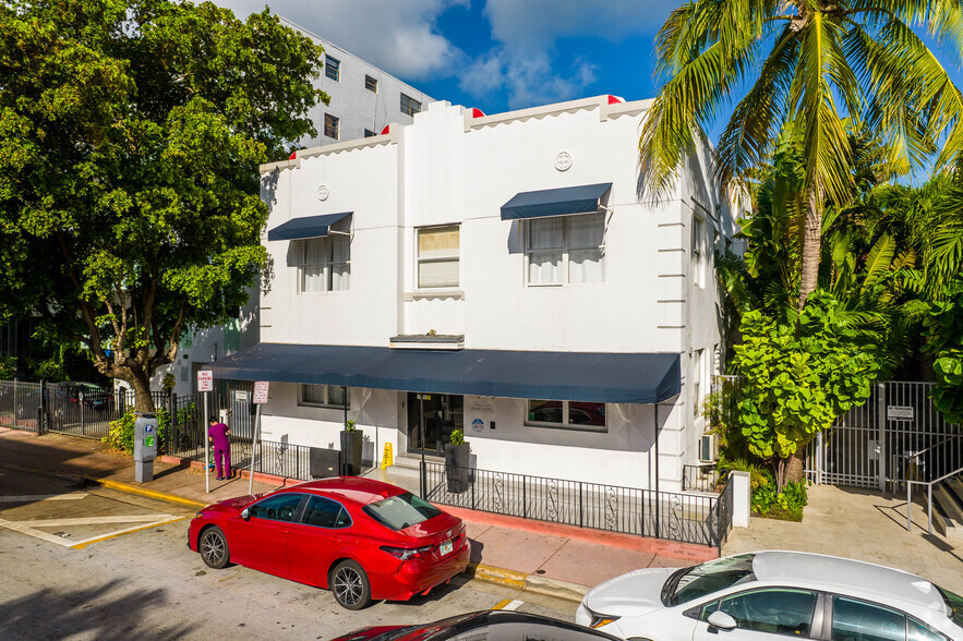 1420 Collins Ave, Miami Beach, FL for sale - Primary Photo - Image 1 of 1