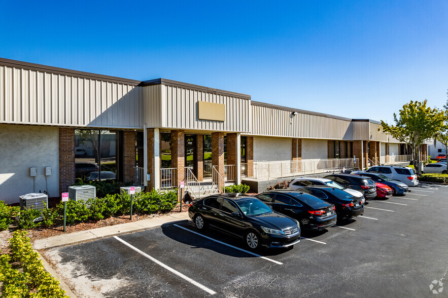 4388-4428 SW 36th St, Orlando, FL for lease - Building Photo - Image 3 of 33