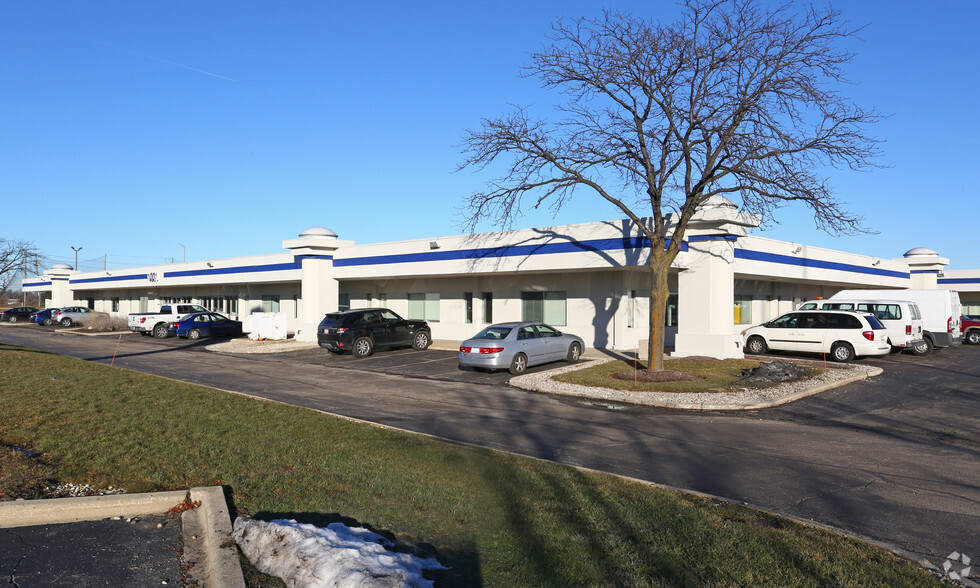 1001 E Touhy Ave, Des Plaines, IL for lease - Building Photo - Image 1 of 13