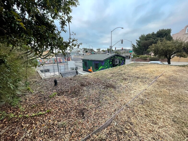 3193 Imperial Ave, San Diego, CA for sale - Building Photo - Image 3 of 14