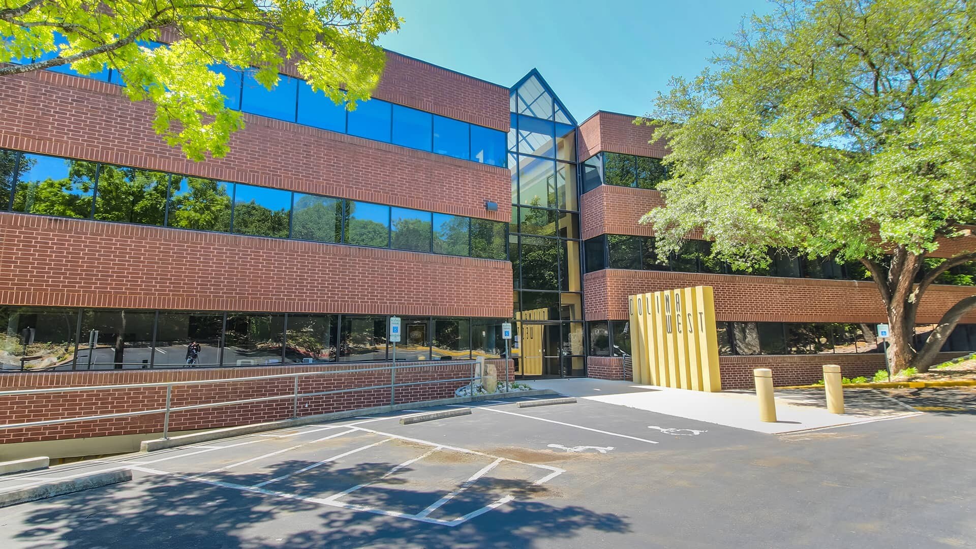 8834 N Capital of Texas Hwy, Austin, TX for lease Building Photo- Image 1 of 43