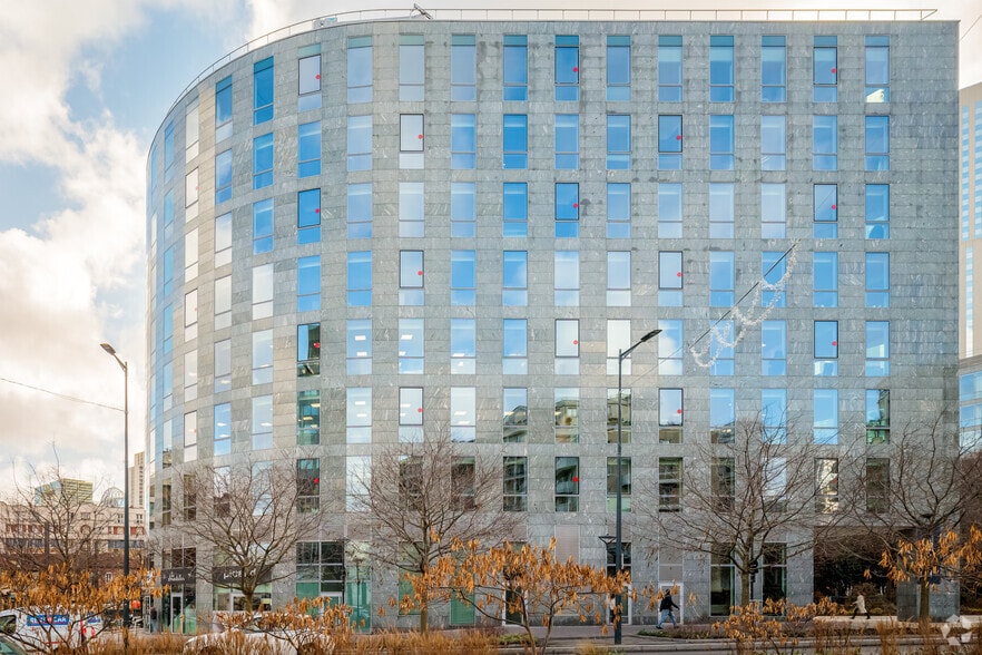 2-14 rue Berthelot, Courbevoie for lease - Building Photo - Image 2 of 4