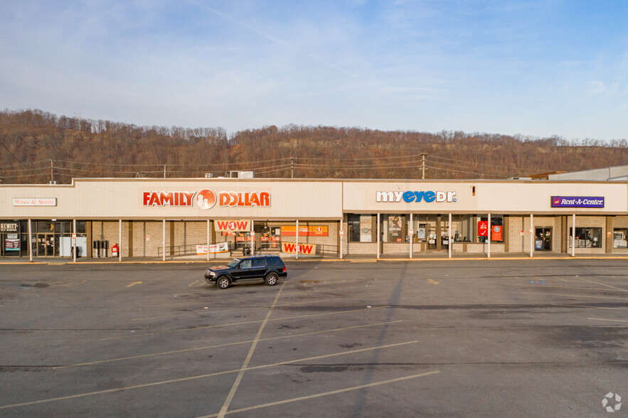 300-340 Central City Plz, New Kensington, PA for lease - Building Photo - Image 3 of 19