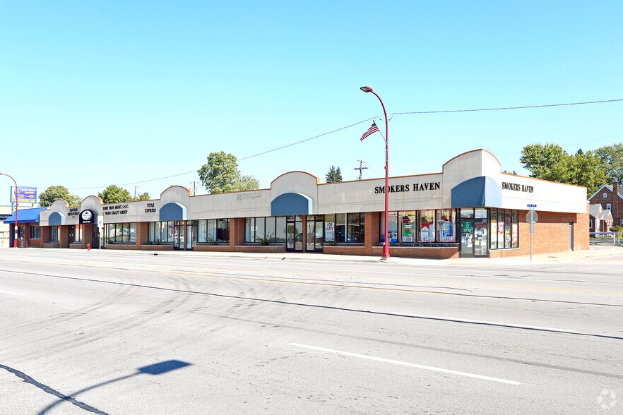 26610-26662 Van Dyke Ave, Center Line, MI for sale - Primary Photo - Image 1 of 1