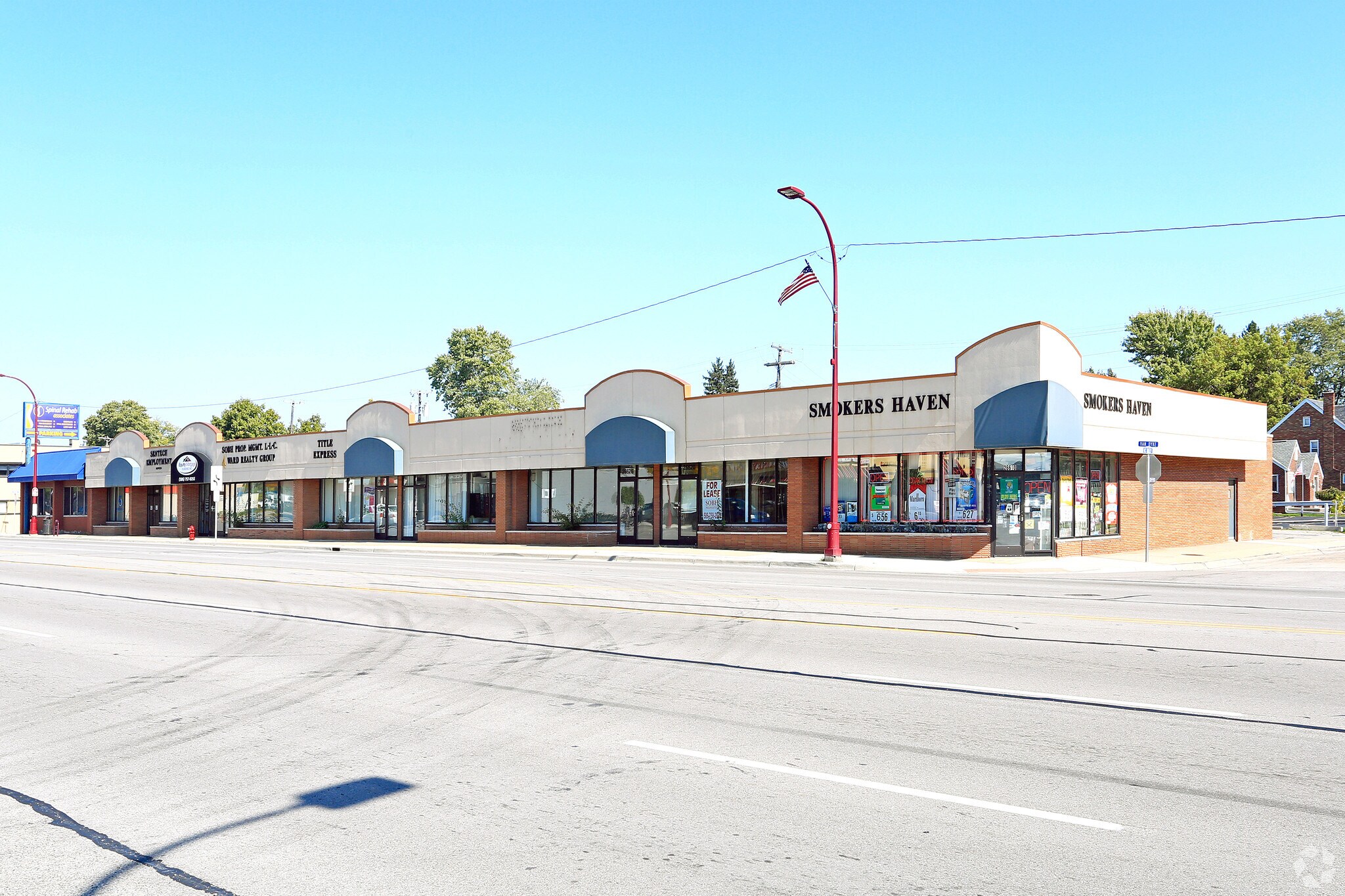26610-26662 Van Dyke Ave, Center Line, MI for sale Primary Photo- Image 1 of 1