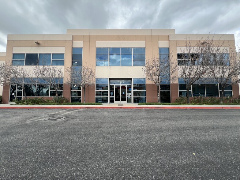 7545 N Lockheed Dr, Burbank, CA for lease - Primary Photo - Image 1 of 13