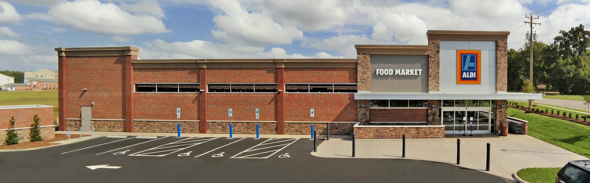 1550 Yankee Doodle Rd, Eagan, MN 55121