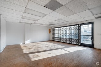 1241 S Fairfax Ave, Los Angeles, CA for lease Interior Photo- Image 2 of 6