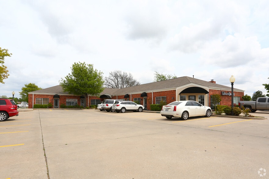 9300 S Pennsylvania Ave, Oklahoma City, OK for lease - Primary Photo - Image 3 of 10