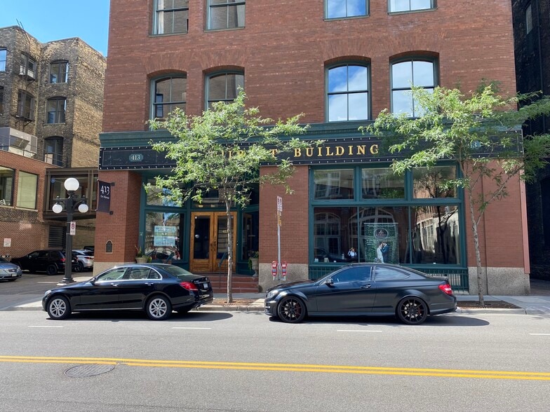 413 Wacouta St, Saint Paul, MN for lease - Primary Photo - Image 1 of 128