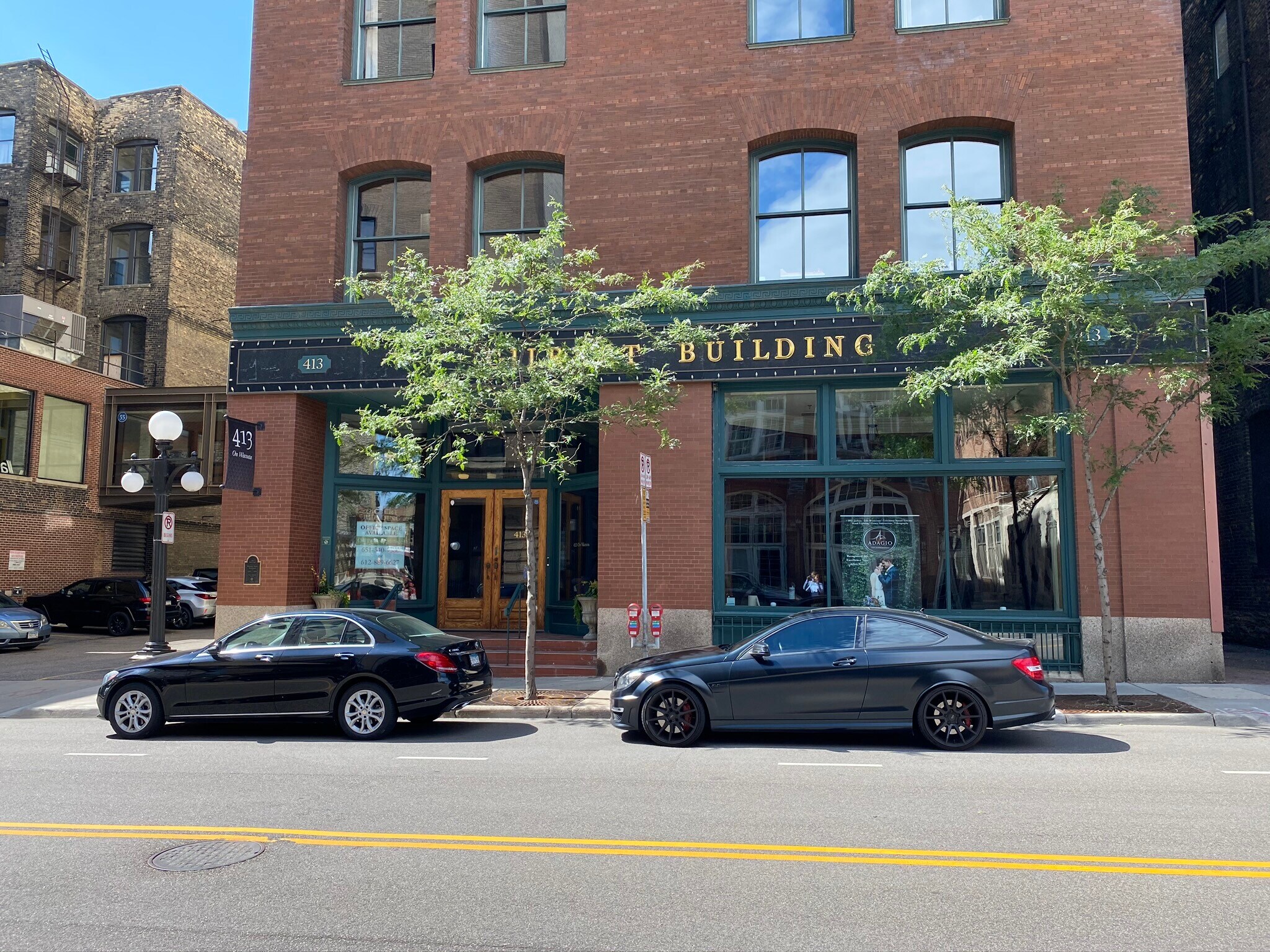 413 Wacouta St, Saint Paul, MN for lease Primary Photo- Image 1 of 129