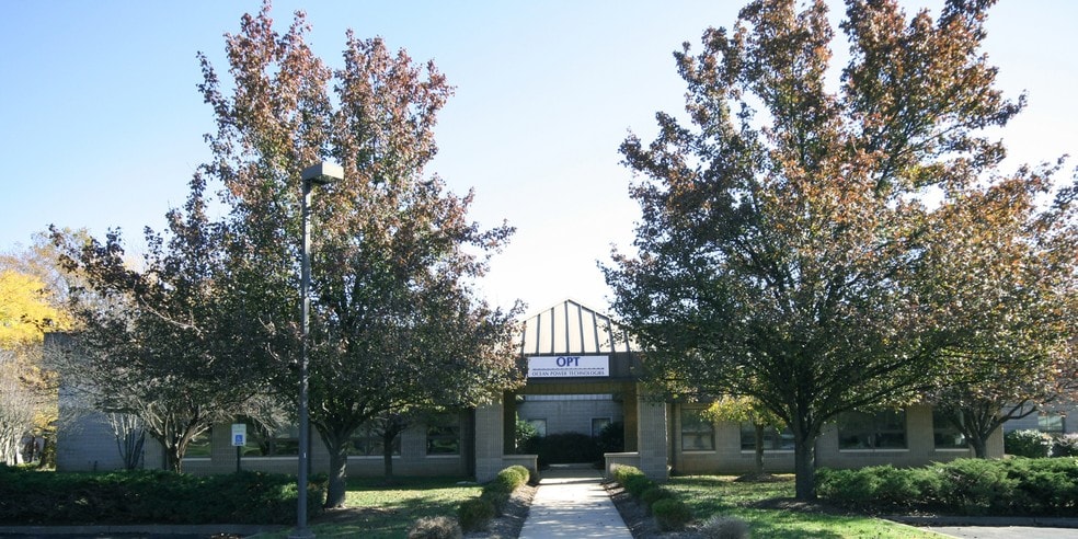 1590 Reed Rd, Pennington, NJ for sale - Building Photo - Image 1 of 1