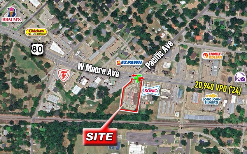 801 W Moore Ave, Terrell, TX for lease - Building Photo - Image 1 of 2